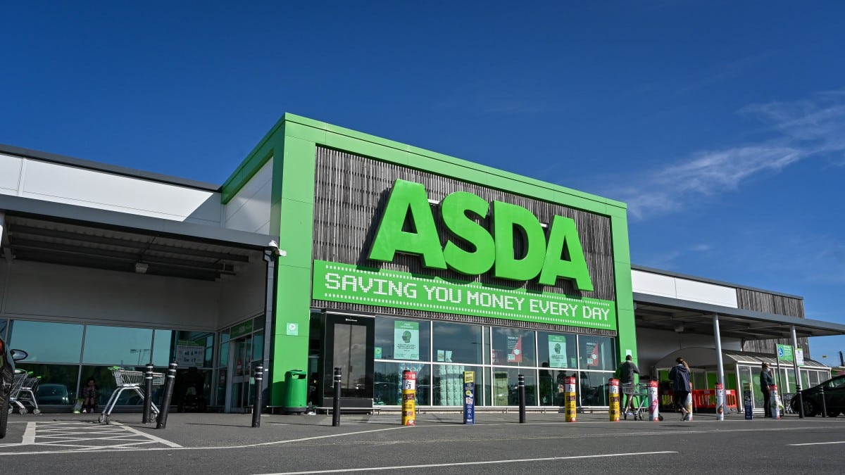 Competition watchdog investigates £6.8bn takeover of Asda, Asda