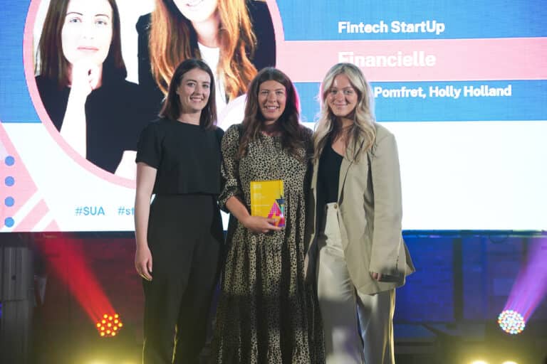 Financielle's founders collect their award