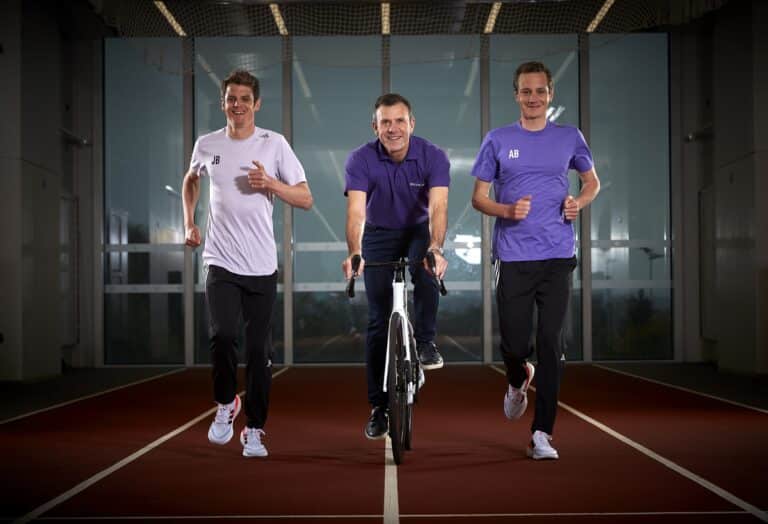 The Brownlee brothers with Quickline CEO Sean Royce