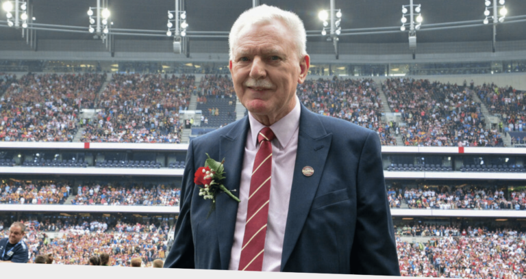 Outgoing Warriors chairman Ian Lenagan